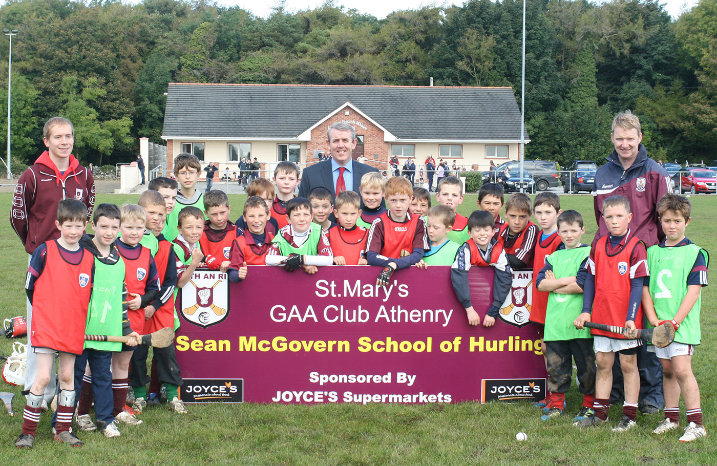 Sean McGovern School of Hurling 2012 Slide background